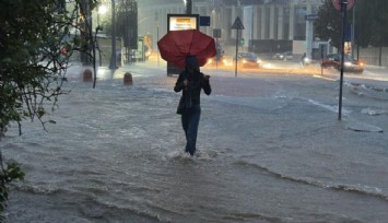İstanbul’da sağanak felaketi: 2 kişi hayatını kaybetti