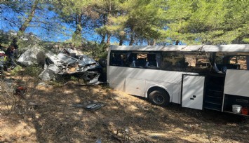 İzmir-Aydın otobanında feci kaza: Tur otobüsü şarampole uçtu
