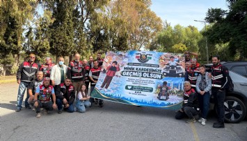 İzmir’de yürekleri ısıtan buluşma: Lösemiyle mücadele eden minik Ali’ye büyük sürpriz