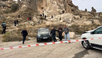 Kapadokya'da peribacası çöktü: İki kişi hayatını kaybetti