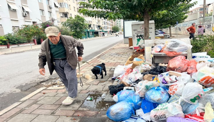 Karşıyaka’da çöp krizi büyüyor: Sokaklar çöplüğe döndü