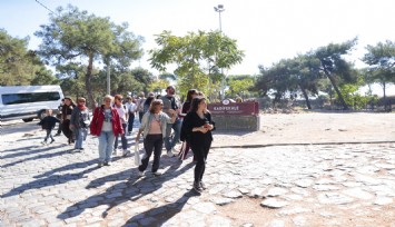 Konak’ın tarihi sokaklarında keşif yolculuğu sürüyor