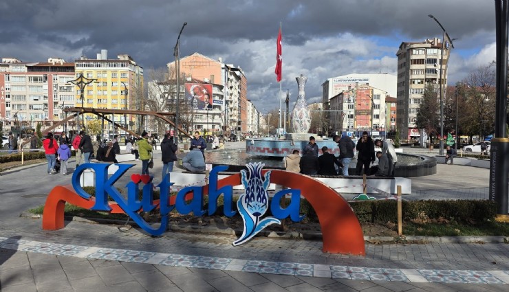 TÜİK'e göre İzmirliler mutlu değil, Kütahya en mutlu 5 kent arasında