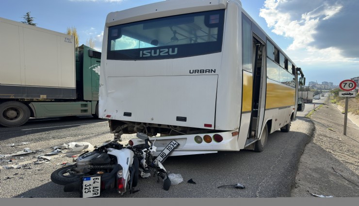 Uşak’ta otobüse arkadan çarpan motosiklette 1 kişi hayatını kaybetti