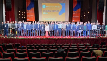 Avrupa’nın ünlü ürologları DEÜ’de canlı cerrahi gerçekleştirdi