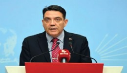 Bağcıoğlu'ndan iktidara fırkateyn eleştirisi: Kuvvet zafiyeti doğar