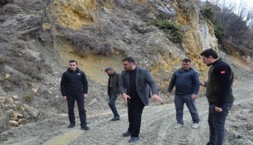 Baraj gölünde artan su seviyesi orman ve arazi yollarında heyelana neden oldu