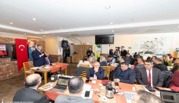 Başkan Tugay Urla’da muhtarlarla buluştu: İzmir için durmadan çalışacağız