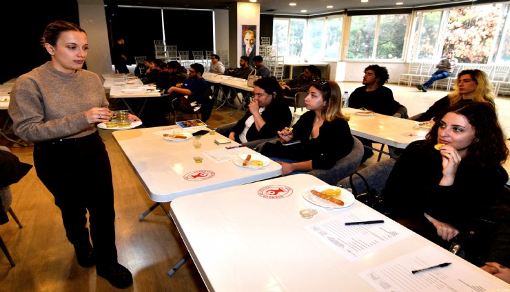 Bornova’da zeytinyağı kültürü geleceğe taşınıyor