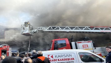 Buca'da sanayide yangın paniği: İtfaiye müdahale ediyor