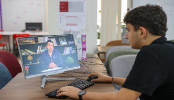 Depremzede öğrenciler için Dijital Dershane açıldı