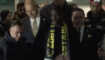 Fenerbahçe’nin yeni transferi Sidiki Cherif, İstanbul’da