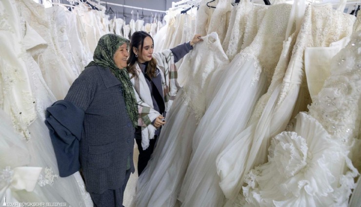 Gelinlik hayali İzmir’de ücretsiz gerçek oluyor
