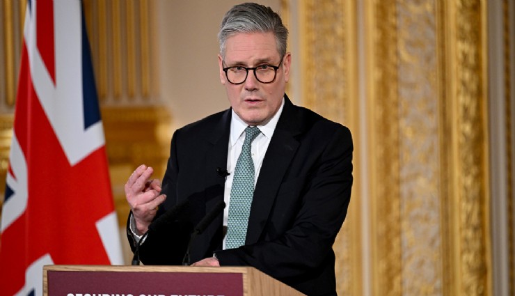 İngiltere Başbakanı Starmer'dan istifa çağrılarına yanıt: 'Görevimden vazgeçmeyeceğim'