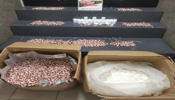 İzmir'de 104 bin adet uyuşturucu hap ele geçirildi