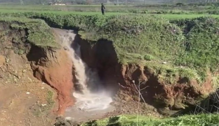 İzmir'de 2019’daki görüntü geri döndü: Menderes’te obruk sahası yeniden doldu