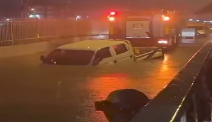 İzmir’de suyla dolan alt geçitte mahsur kalmıştı: O sürücü hayatını kaybetti