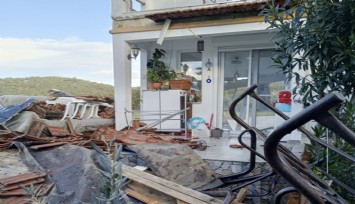 Karaburun’da aşırı yağışta dubleks evin bir bölümü yıkıldı