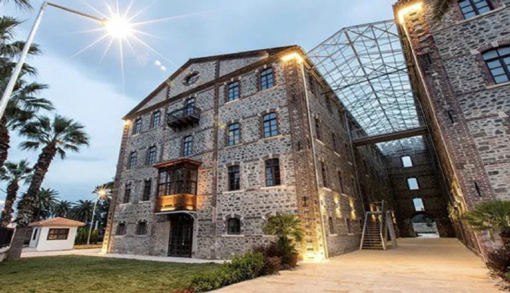 Mahkemeden İZBB’ye kötü haber: Meslek Fabrikası ve iki bina Vakıflar’a geçti