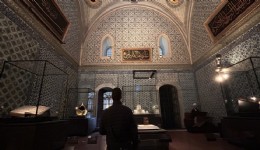 Osmanlı’nın en büyük mushafı Ramazan ayına özel ilk kez Topkapı Sarayı’nda sergide