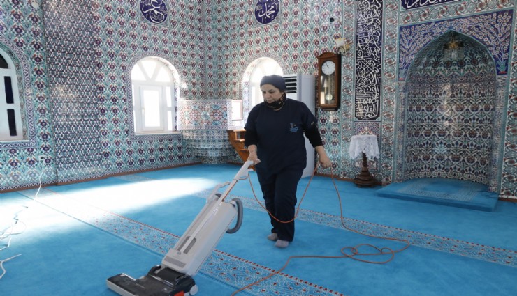 Ramazan öncesi ibadethanelerde kapsamlı temizlik seferberliği