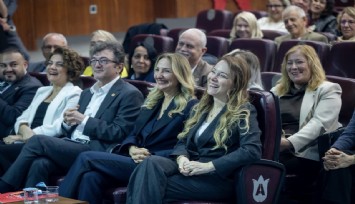 Romanların sesi Konak’tan yükseldi