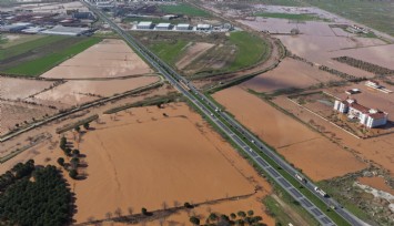 Salihli’de evler ve tarım arazileri sular altında kaldı