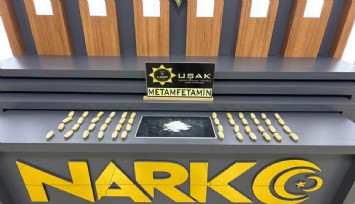 Uşak'ta yakalanan şüphelilerin midelerinden 93 kapsül uyuşturucu çıktı