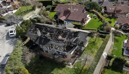 Oyuncu Aslıhan Karalar ölümden döndü: Lüks villadaki yangın havadan görüntülendi