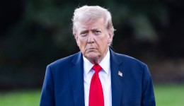 Trump: 'İran’ın Hark Adası’ndaki askeri hedefler tamamen yok edildi'