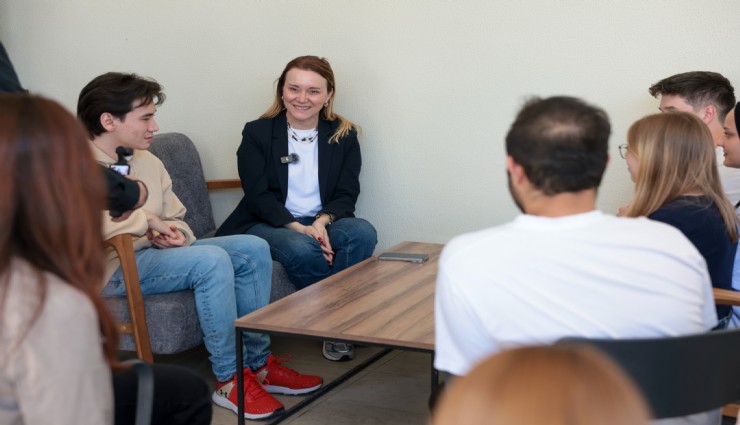 Başkan Mutlu gençlerle Ferdi Zeyrek Gençlik Merkezi’nde buluştu