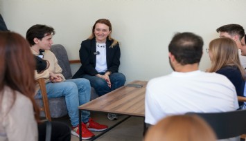 Başkan Mutlu gençlerle Ferdi Zeyrek Gençlik Merkezi’nde buluştu