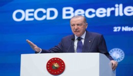 Cumhurbaşkanı Erdoğan 'Dünyamız teknolojinin ve yapay zekanın öncülüğünü yaptığı keskin bir dönüşüm sürecinden geçiyor'