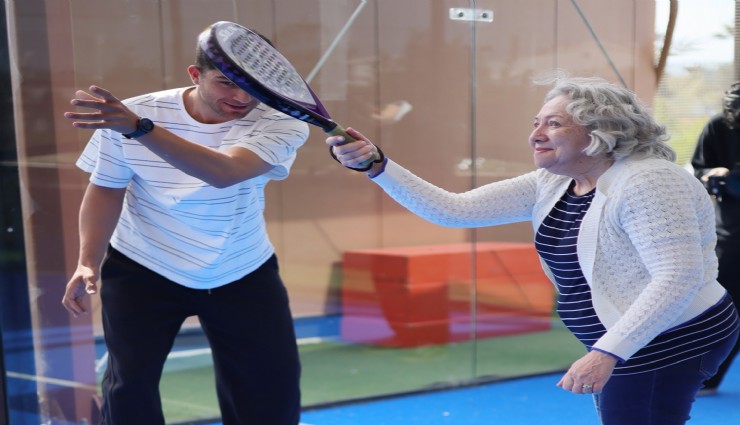 Orange Padel’den huzurevi sakinlerine anlamlı etkinlik
