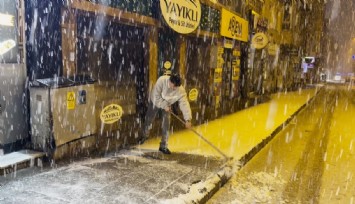 Sarıkamış’ta nisan sürprizi: İlçe yeniden beyaza büründü