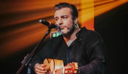 Şarkıcı Rıza Tamer hayatını kaybetti