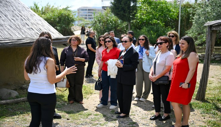 Başkan eşleri Bornova’da buluştu: Tarih, üretim ve teknoloji aynı rotada