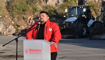 Bornova’da 1 Mayıs buluşması: Eşki’den sosyal adalet vurgusu, Nazlıoğlu’ndan mücadele mesajı