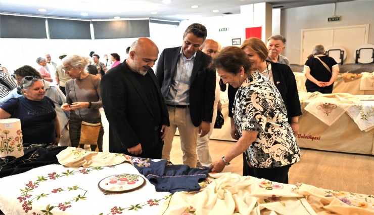 Bornova’da el emeği göz nuru eserler görücüye çıktı