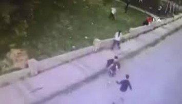 Büyükçekmece’de çocuklar arasında bıçaklı kavga: 16 yaşındaki genç hayatını kaybetti
