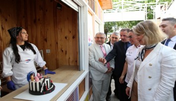 Çiğli’de istihdam garantili pastacılık kursu tamamlandı