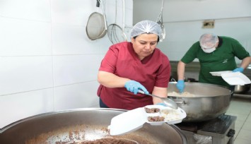 Konak’ta bayram dayanışması: Kurban bağışları sıcak yemeğe dönüştü