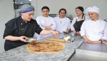 Konaklı kadınlar pastacılık eğitimiyle meslek sahibi oluyor