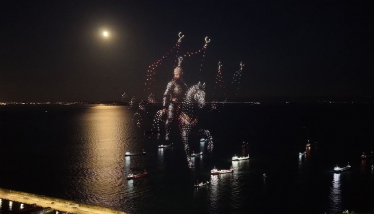 Yenikapı Sahili’nde 1453 dronla fetih şöleni
