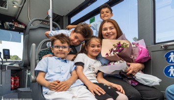 Zerrin Kaptan’a dördüzlerinden sürpriz