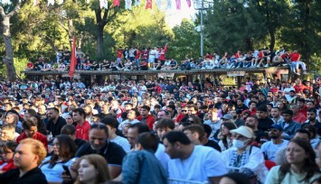 Bornova’da milli heyecan dev ekranlarda yaşanacak