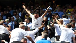 Fenerbahçe’de olağanüstü seçimli genel kurul gergin başladı