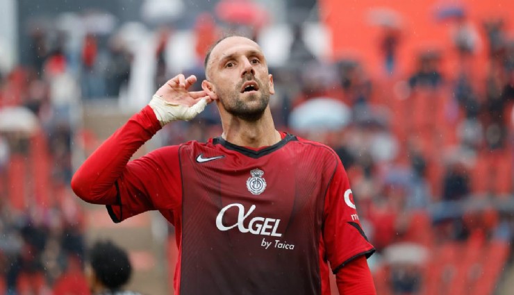 Fenerbahçe’nin yeni transferi Vedat Muriqi İstanbul’a geldi