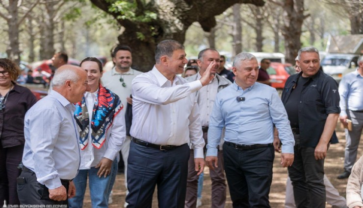 Kozak’a yatırım mesajı: Tugay’dan yol ve asfalt sözü