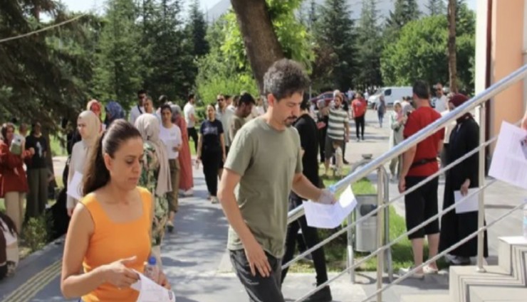 ÖSYM'den AGS'ye NATO ayarı: Milyonlarca öğretmen adayının beklediği sınav ertelendi